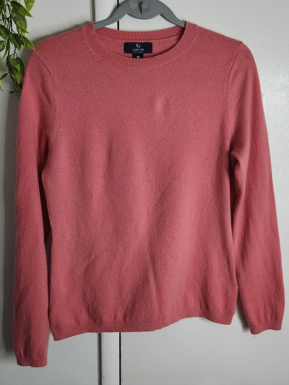 ✨ Lands’ End 100% Cashmere Sweater Pink Size M – Luxury Soft Essential 💕 ✨